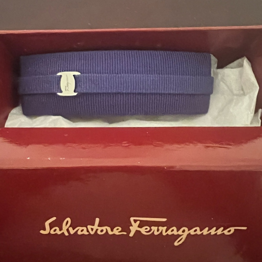 Authentic Salvatore Ferragamo Barrette